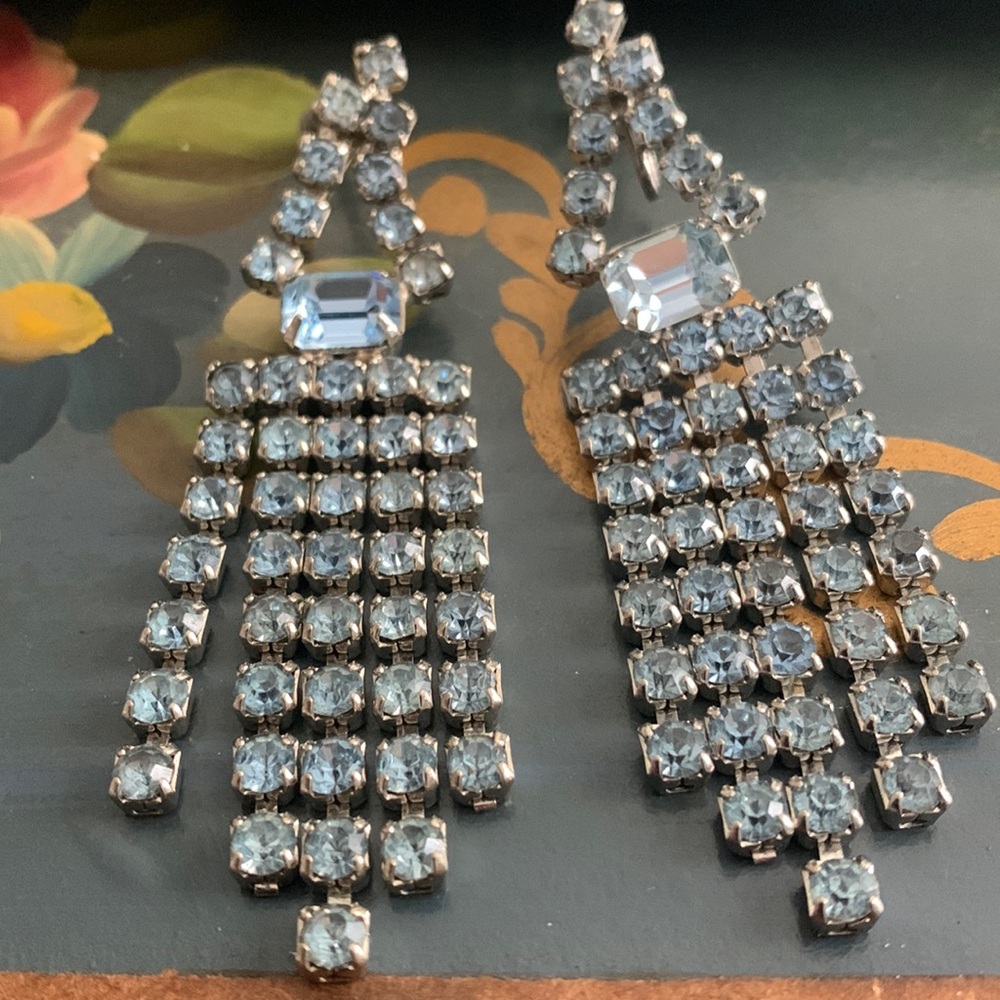 Vintage, dangle, light, blue rhinestones, earrings, quality rhinestones